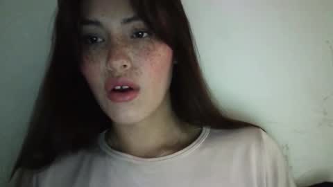 Erika online show from November 21, 2025, 10:19 pm