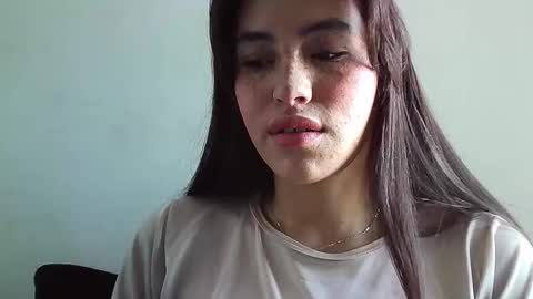 Snapshot of erika_depp chatting on December 14, 2025, 12:10 pm Erika online show from December 14, 2025, 12:10 pm