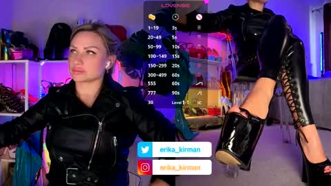 Snapshot of erika_kirman chatting on November 19, 2025, 11:54 am Erika online show from November 19, 2025, 11:54 am