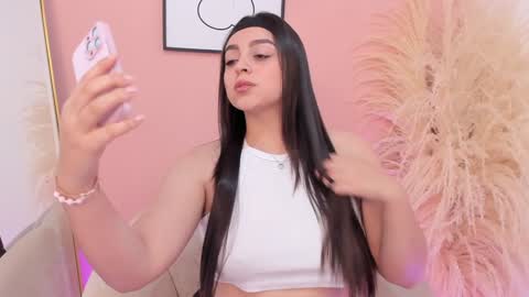 Erika Mendez online show from January 14, 2025, 8:15 pm