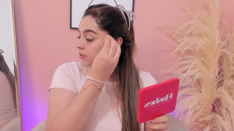 Erika Mendez online show from February 6, 2025, 8:45 pm