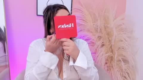 Erika Mendez online show from February 25, 2025, 7:14 pm