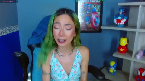 Snapshot of erika_stevens chatting on November 27, 2025, 1:29 am E R I K A - SAGITARIO..... online show from November 27, 2025, 1:29 am