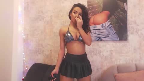 Snapshot of erikabeee1 chatting on February 4, 2025, 6:14 am Erikabeee online show from February 4, 2025, 6:14 am