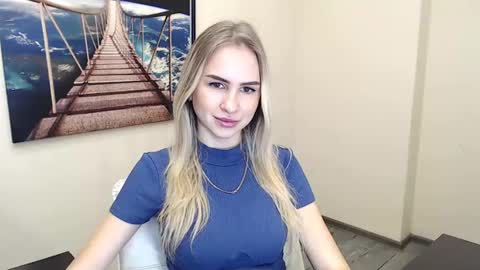 Erika online show from December 12, 2024, 1:17 pm