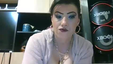 erikaguapa1989 online show from May 1, 2026, 2:38 am