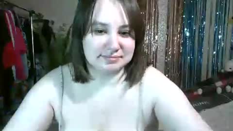 Snapshot of erikatwins chatting on June 13, 2026, 5:49 am Erika online show from June 13, 2026, 5:49 am