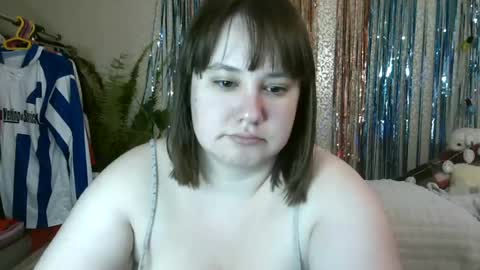 Snapshot of erikatwins chatting on June 17, 2026, 5:21 am Erika online show from June 17, 2026, 5:21 am
