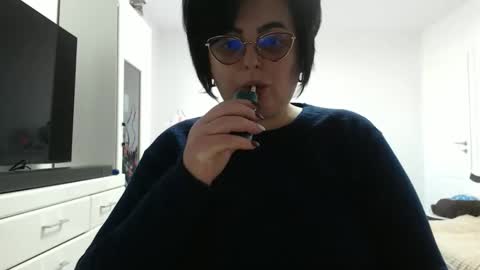 Snapshot of erikawhite54 chatting on February 1, 2026, 12:48 pm Erika online show from February 1, 2026, 12:48 pm