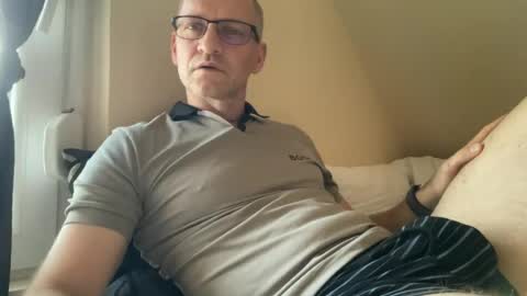 Snapshot of erikwant2 chatting on July 10, 2026, 10:51 am erikwant2 online show from July 10, 2026, 10:51 am