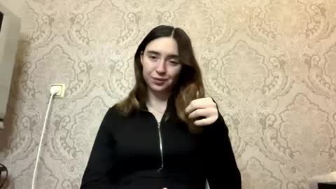 Snapshot of erinnkuhre chatting on May 20, 2026, 5:08 pm Lily online show from May 20, 2026, 5:08 pm
