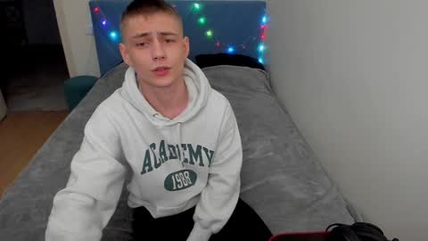 Snapshot of ermak_reborn chatting on December 15, 2024, 11:20 pm Max online show from December 15, 2024, 11:20 pm