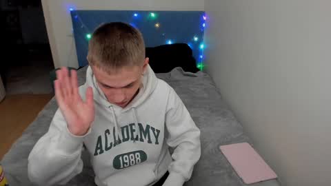 Snapshot of ermak_reborn chatting on December 16, 2024, 2:25 am Max online show from December 16, 2024, 2:25 am