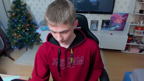 Snapshot of ermak_reborn chatting on January 8, 2025, 10:37 pm Max online show from January 8, 2025, 10:37 pm