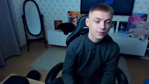 Snapshot of ermak_reborn chatting on February 7, 2025, 2:50 am Max online show from February 7, 2025, 2:50 am