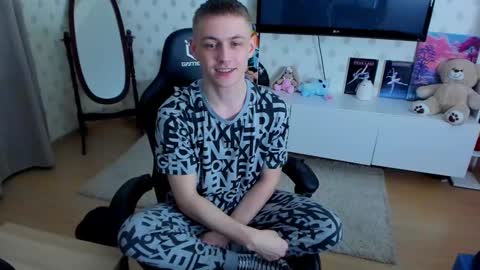 Snapshot of ermak_reborn chatting on February 9, 2025, 10:54 pm Max online show from February 9, 2025, 10:54 pm