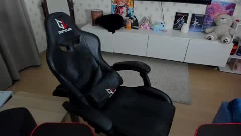 Snapshot of ermak_reborn chatting on February 14, 2025, 4:58 am Max online show from February 14, 2025, 4:58 am