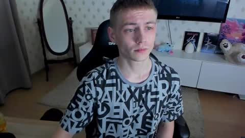 Snapshot of ermak_reborn chatting on February 19, 2025, 6:43 pm Max online show from February 19, 2025, 6:43 pm