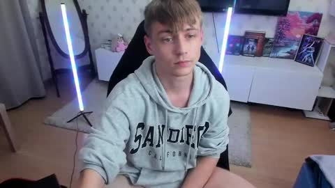 Snapshot of ermak_reborn chatting on September 22, 2025, 1:18 am Max online show from September 22, 2025, 1:18 am