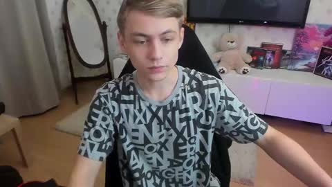 Snapshot of ermak_reborn chatting on September 28, 2025, 1:33 am Max online show from September 28, 2025, 1:33 am