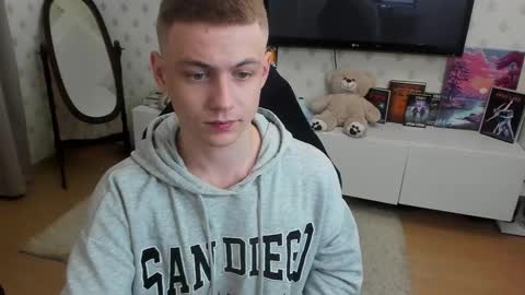 Snapshot of ermak_reborn chatting on October 9, 2025, 12:08 am Max online show from October 9, 2025, 12:08 am