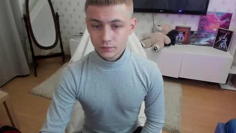 Snapshot of ermak_reborn chatting on October 14, 2025, 12:44 am Max online show from October 14, 2025, 12:44 am