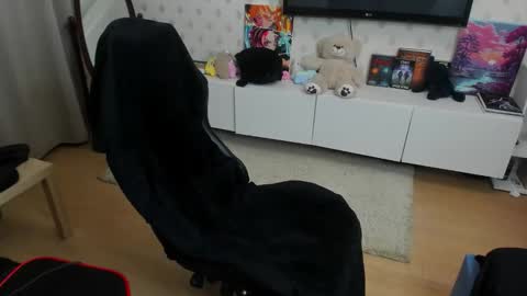 Snapshot of ermak_reborn chatting on November 10, 2025, 11:04 pm Max online show from November 10, 2025, 11:04 pm