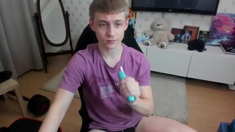 Snapshot of ermak_reborn chatting on November 18, 2025, 7:51 pm Max online show from November 18, 2025, 7:51 pm