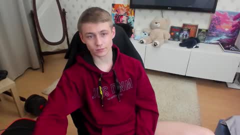 Snapshot of ermak_reborn chatting on November 22, 2025, 12:20 am Max online show from November 22, 2025, 12:20 am