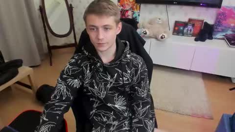 Snapshot of ermak_reborn chatting on November 25, 2025, 11:49 pm Max online show from November 25, 2025, 11:49 pm