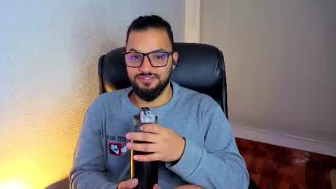 Snapshot of ernesto_rodriguez_82 chatting on June 12, 2026, 4:11 am ernesto rodriguez 82 online show from June 12, 2026, 4:11 am