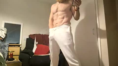 Snapshot of erniemac chatting on October 10, 2025, 12:04 pm Ernie online show from October 10, 2025, 12:04 pm