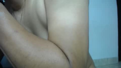 Eros Smith online show from December 1, 2025, 6:13 pm