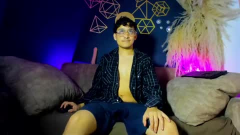 eros_fang online show from June 5, 2026, 2:29 am