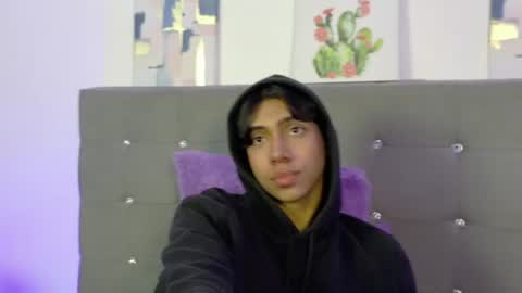 Eros Lux1 online show from July 21, 2026, 12:51 pm