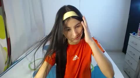 Snapshot of erosgirls_ chatting on October 9, 2025, 3:37 am erosgirls_ online show from October 9, 2025, 3:37 am