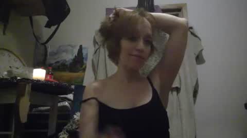 erosiee online show from June 25, 2026, 6:18 am