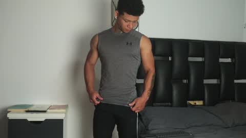 Snapshot of erosscott chatting on December 10, 2024, 6:38 pm Eros online show from December 10, 2024, 6:38 pm