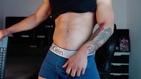 Snapshot of erosscott chatting on July 8, 2026, 5:06 pm Eros online show from July 8, 2026, 5:06 pm