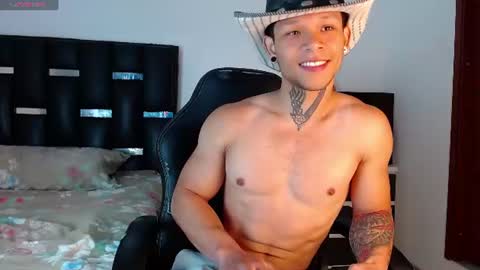 Snapshot of erosscott chatting on August 1, 2026, 3:55 pm Eros online show from August 1, 2026, 3:55 pm