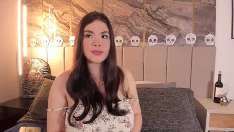 Snapshot of erotic_boobs chatting on October 29, 2025, 7:26 pm Karen online show from October 29, 2025, 7:26 pm