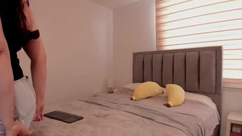 Snapshot of erotic_boobs chatting on January 16, 2026, 8:13 pm Karen online show from January 16, 2026, 8:13 pm