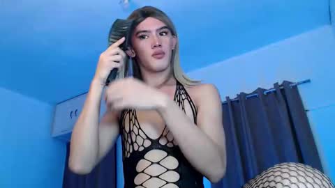 erotic_empress18 online show from April 28, 2026, 2:27 am