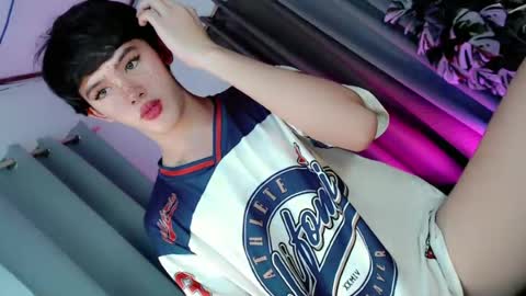 erotic_empress18 online show from June 28, 2026, 12:22 pm