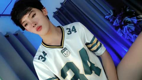 erotic_empress18 online show from July 1, 2026, 1:02 pm