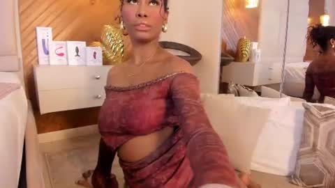Snapshot of eroticalana_ chatting on June 17, 2026, 12:13 am Alana online show from June 17, 2026, 12:13 am