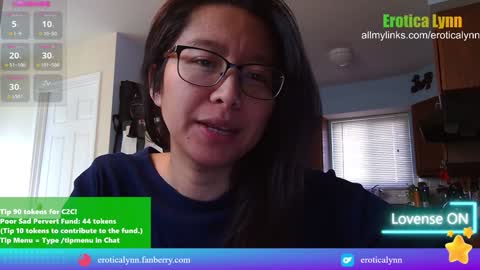 Snapshot of eroticalynn chatting on January 3, 2025, 7:50 pm Lynn online show from January 3, 2025, 7:50 pm