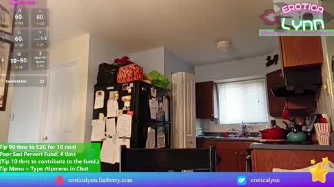 Snapshot of eroticalynn chatting on November 18, 2025, 8:24 pm Lynn online show from November 18, 2025, 8:24 pm