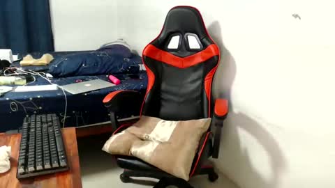 Tom Delaney online show from December 27, 2024, 5:42 am