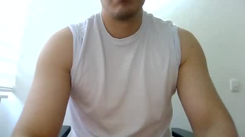 Snapshot of erra311 chatting on August 3, 2026, 10:35 pm erra311 online show from August 3, 2026, 10:35 pm